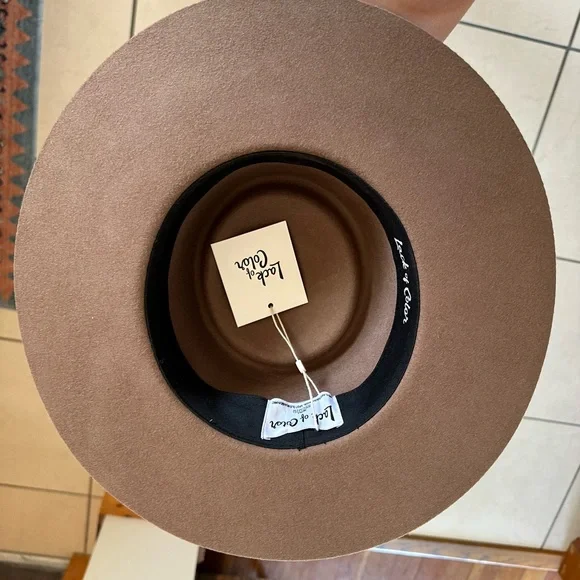 lack of color hat - Picture 10 of 11